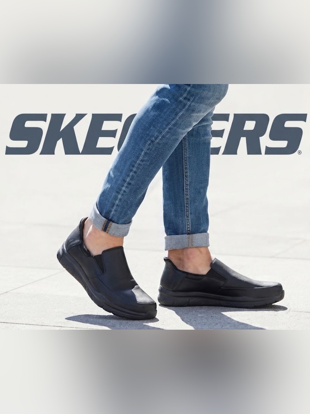 Authentic Skechers slip resistant memory foam slip-ins men’s sneakers sz 10.5